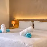 Doms Boutique Living ホテル 4*