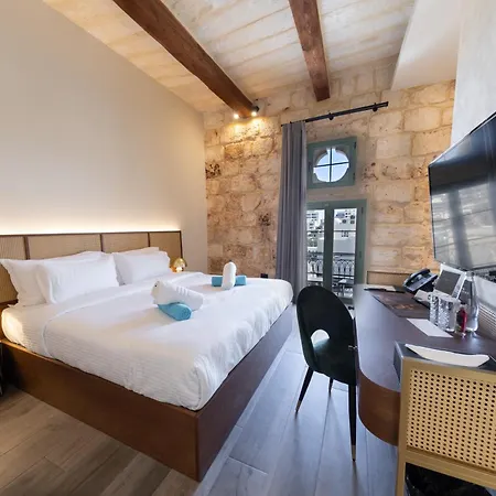 Doms Boutique Living Hotel 4*