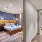 Doms Boutique Living Hotell 4*