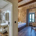 Doms Boutique Living 4*