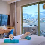 Hotell Doms Boutique Living 4*