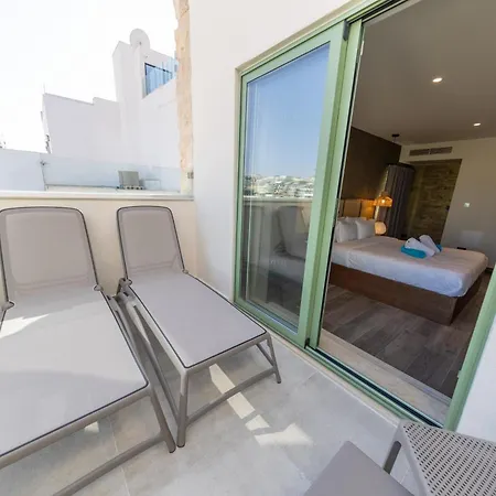 Doms Boutique Living Меллиеха