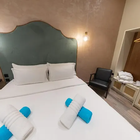 Doms Boutique Living 4*