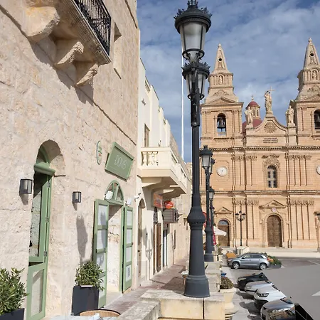 Doms Boutique Living 4*