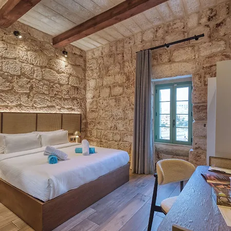 Hotell Doms Boutique Living 4*