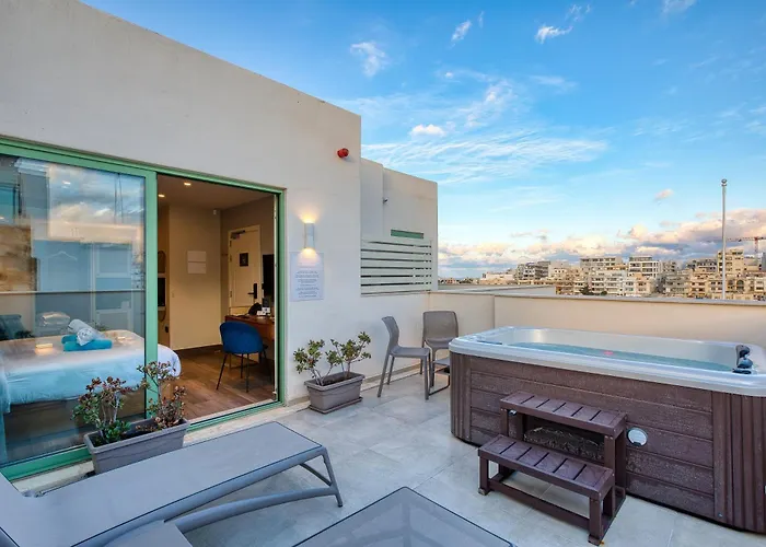 Doms Boutique Living Hotel 4*